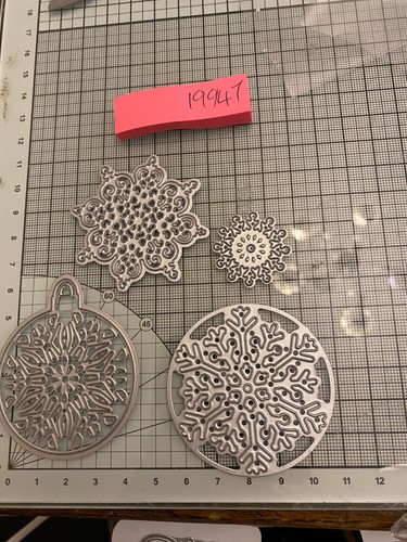 Christmas baubles die - , set