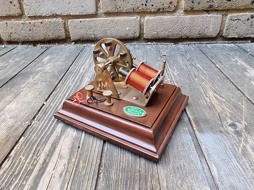 Old model company - model, rotative