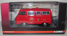 CORGI VANGUARDS MORRIS J2 POST