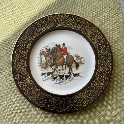 Fox hunting scene decorative - fox,