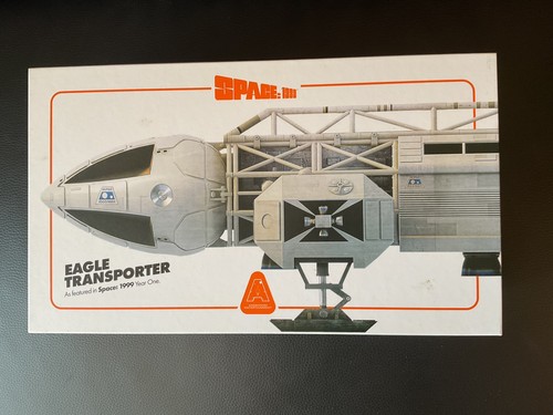 Space 1999 eagle transporter - eagle,