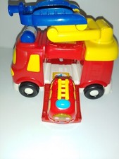 VTECH BIG FIRE ENGINE & TOOT TOOT SMALL LIGHT & SOUND ONE GARAGE CAR TRACK