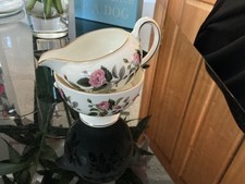 Wedgwood Hathaway Rose Milk