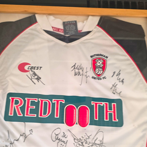 Rotherham united signed and - united,