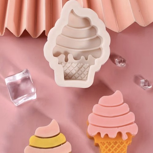 Cupcake ice cream cone - ice,