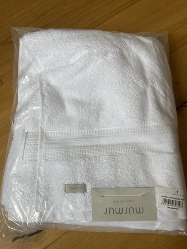 Murmur bedeck naturally - by,