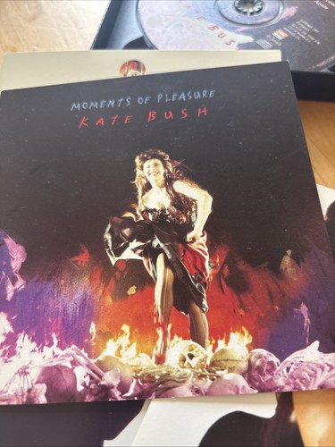 Bush kate moment - bush,