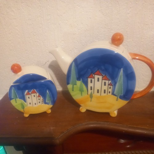 Clarice cliffe style tea - tea, pot