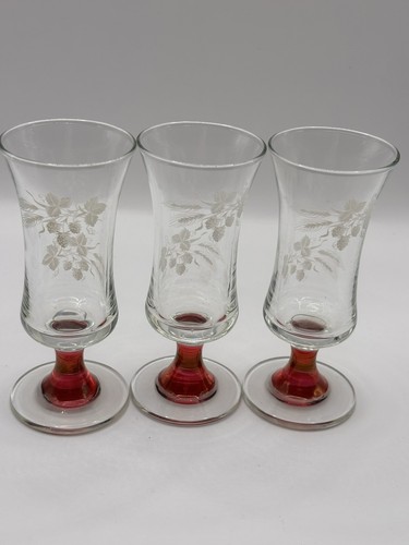 Vintage etched cordial - vintage, tasting