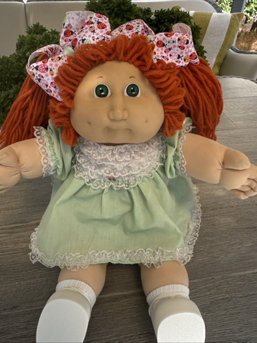 Red haired green eyed - green, hm2