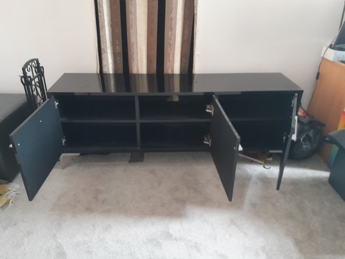 High gloss black - media, cabinet