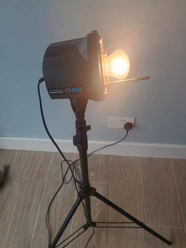 Elinchrom lite one studio - one,