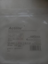 manuka honey and 1% manuka oil