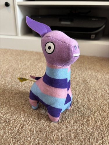 Loot llama from - llama, fortnite