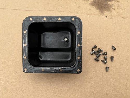 Kubota z482 engine oil sump - engine,