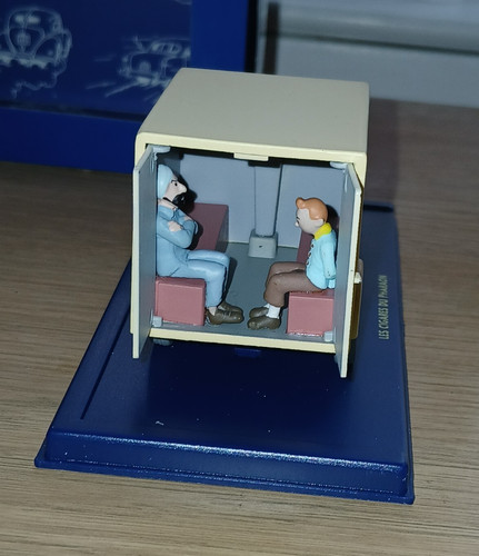 Tintin inside ambulance figure - tintin,