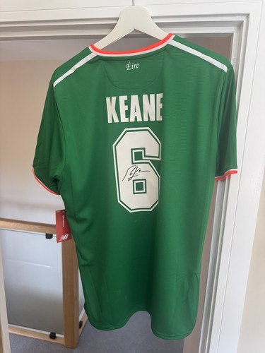 Roy keane ireland signed - keane,