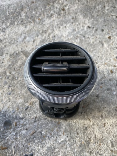 Audi air vent dash - dash,