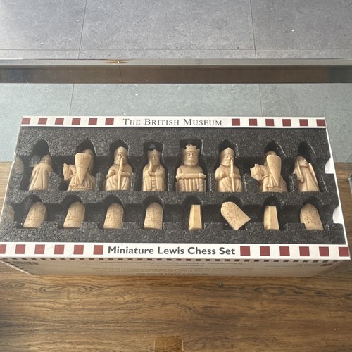 The british museum miniature - british,