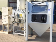 VACUBLAST NOVA PRESSURE CABINET P/POT & EXTRACTOR SAND SHOT BLAST BLASTING