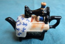 Paul Cardew Designs Miniature Novelty Teapot Sewing Machine 6 cm