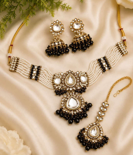Indian gold tone - , black