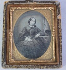 ANTIQUE DAGUERREOTYPE