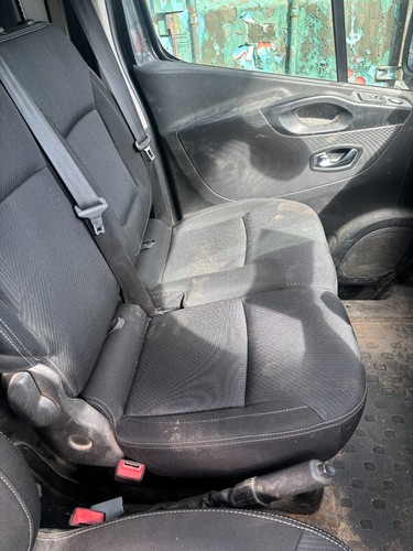 2020 renault trafic black - 2020,