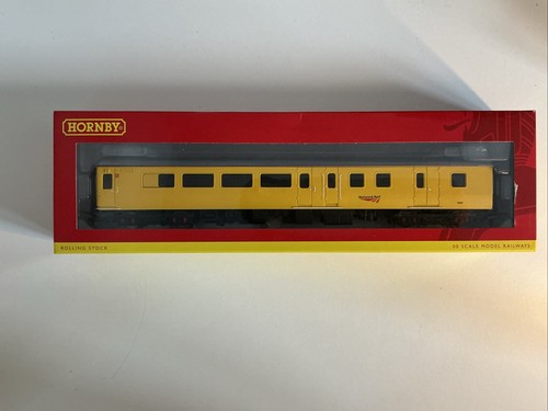 Hornby r4992 mk2d staff coach - hornby,