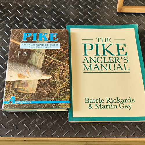 The pike angler manual - pike, angler’s