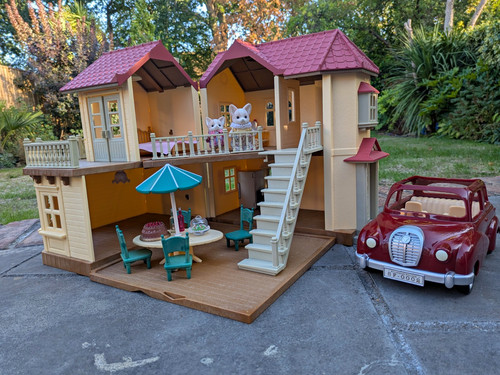 Sylvanian families beechwood - families, 'beechwood