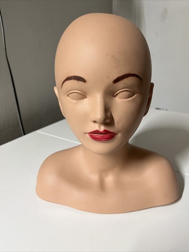 Female mannequin head with - mannequin,