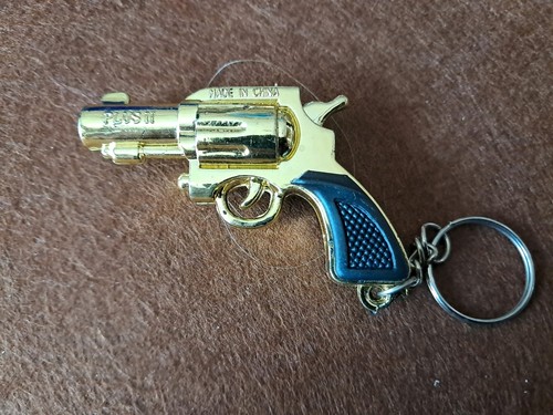 Vintage keyring gun - keyring,