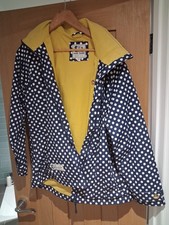 Ladies Lazy Jacks coat