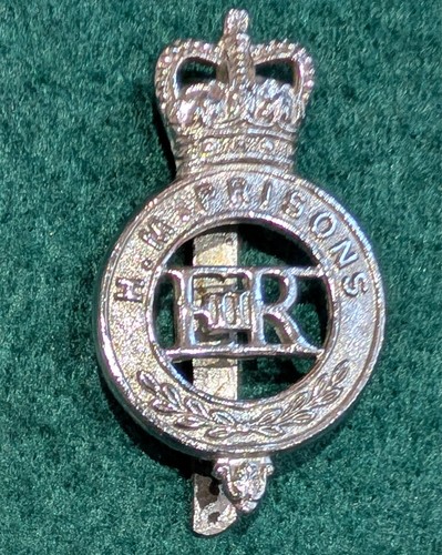 Prisons cap badge - prisons,