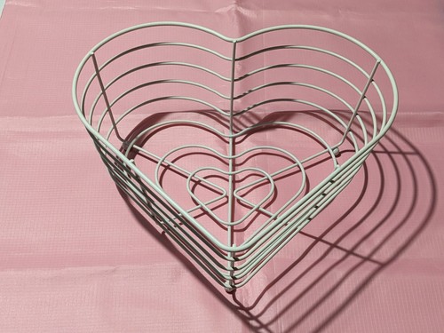 Heart shaped kitchen storage