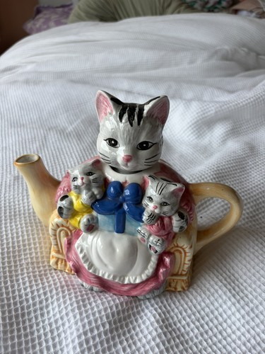 Vintage collectible cat - collectible,