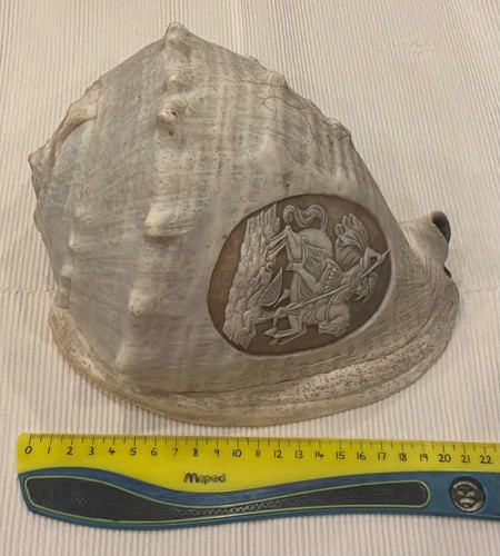 Antique carved cameo shell - , st