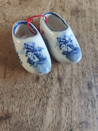Delft blue miniature clogs - miniature,