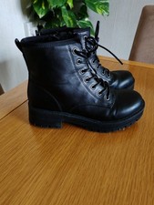 Next Girls Leather Boots Size 3F.