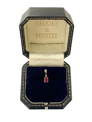 50ct ruby and diamond - ruby,