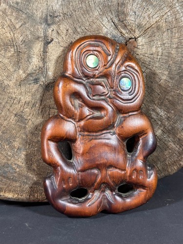Old new zealand carved wooden - zealand,
