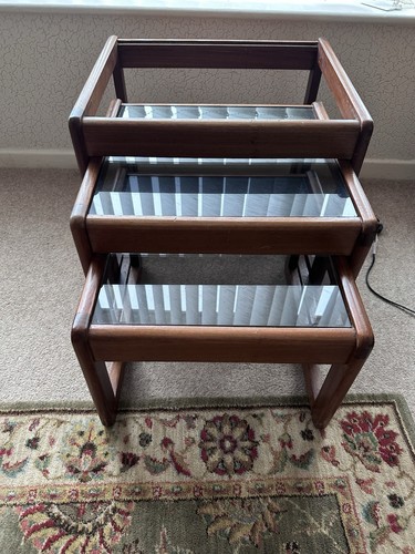 Plan nest tables solid - nest, of