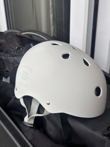 Follow helmet large for - follow,