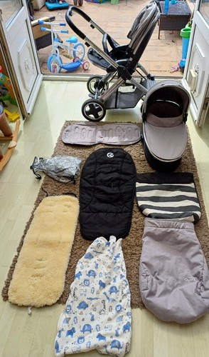Oyster pushchair plus extras - 2,