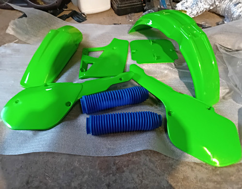 Ufo plastic kit amd - ufo, gators