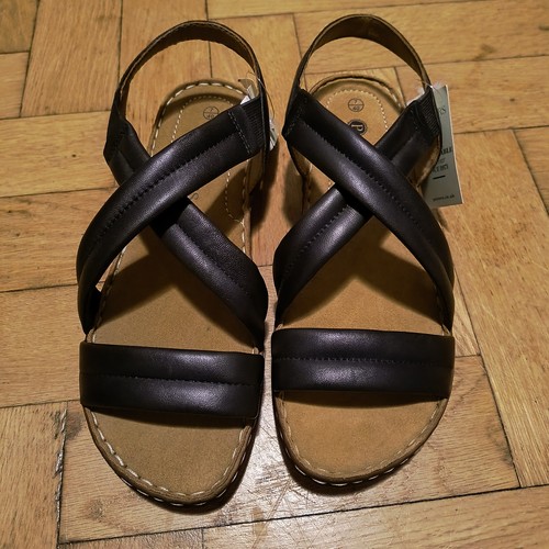 Pavers bnwt black flexible - bnwt,