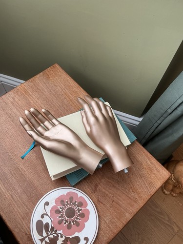 Mannequin hands - mannequin,