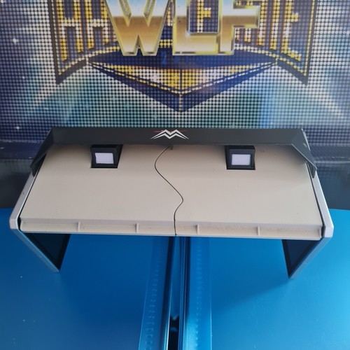 Commentator announce table - commentator,