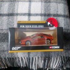 Corgi 007 the director cut - corgi,